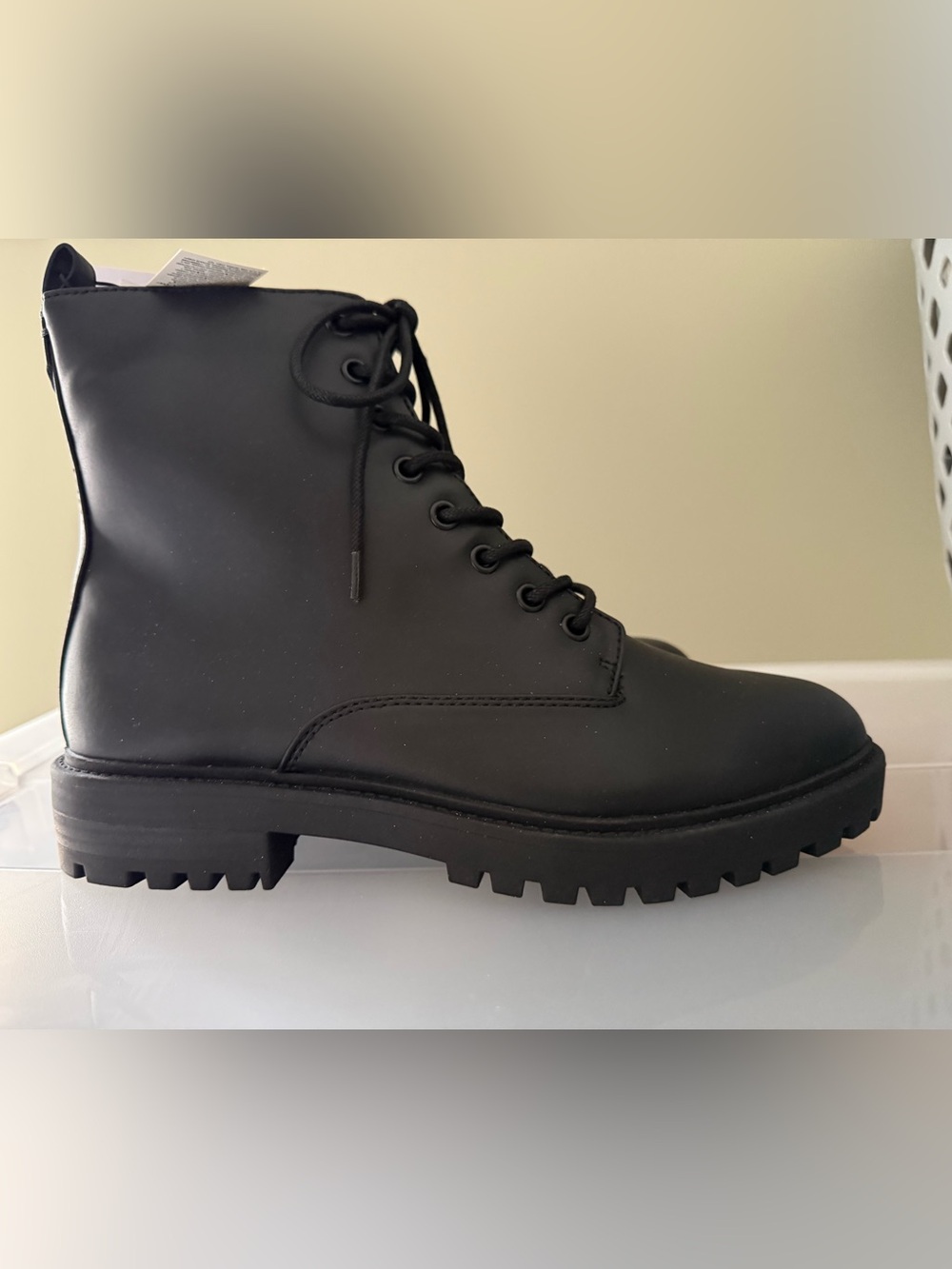NWT Banana Republic Vegan Combat Boots SZ 9 Never Worn - Picture 6 of 8